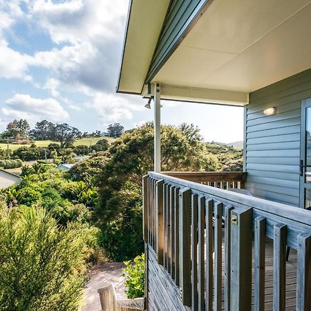 Treetop Retreat - Onetangi Holiday Home Exterior foto